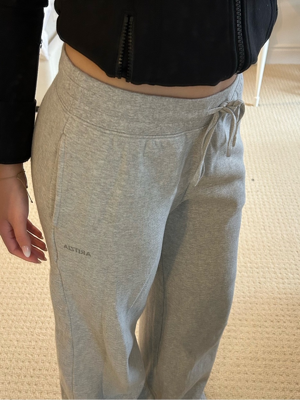 Aritzia Light Grey Sweat Joggers with Drawstring